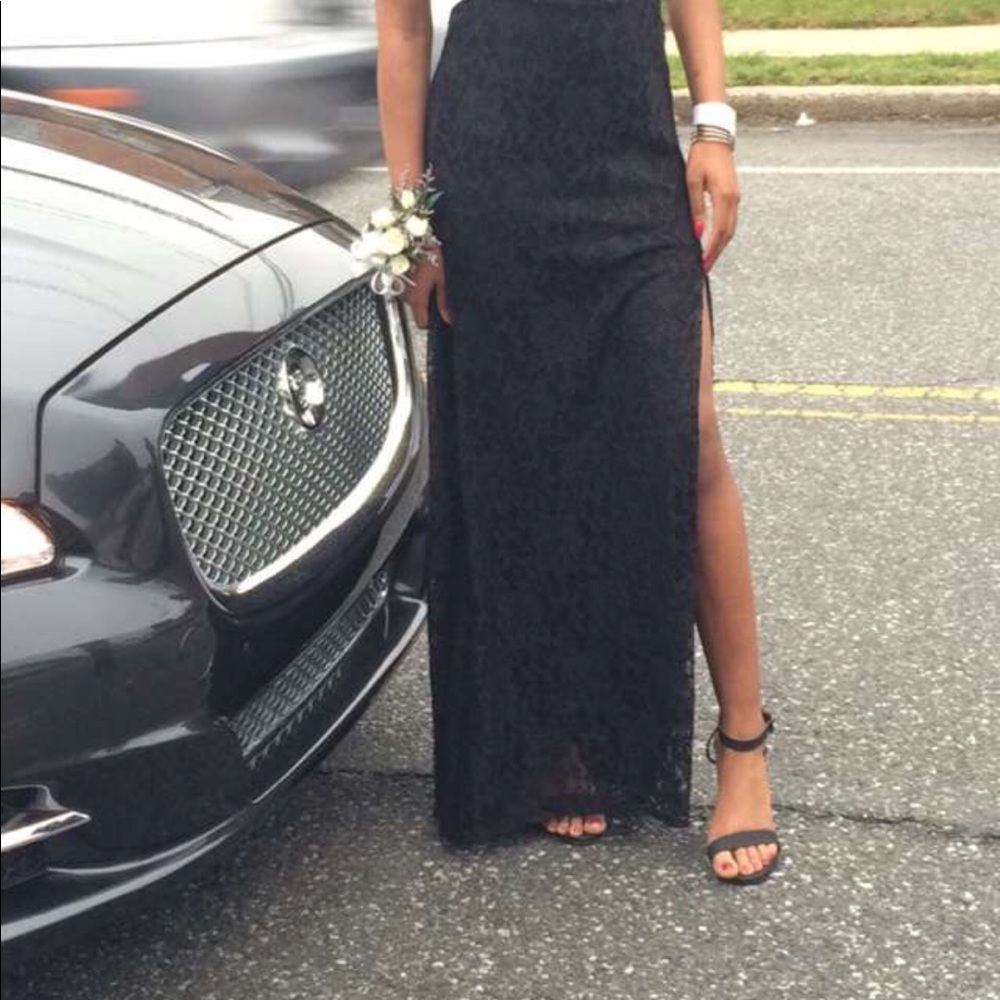 Black prom dress